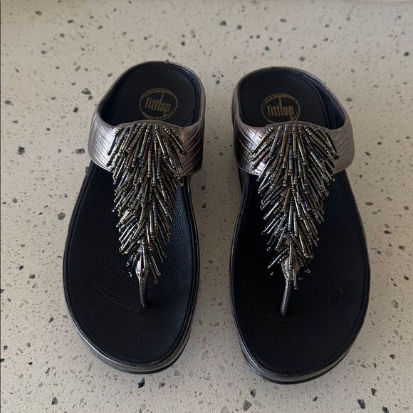 FitFlop Metallic Pewter Beaded Fringe Wedge Thong Comfort Sandals Women’s Size 7 - Picture 2 of 12